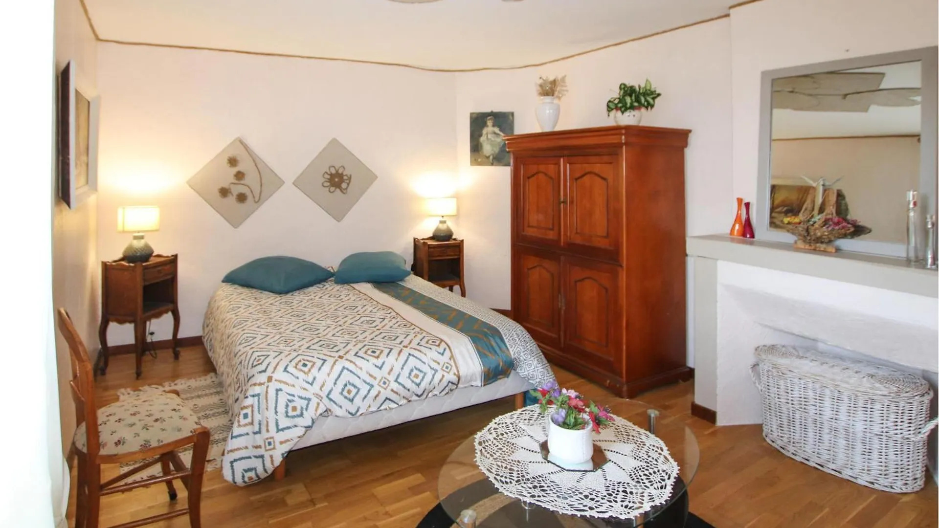 Lovely Home In Sauzet With Kitchen 0*, Sauzet (Drome) France