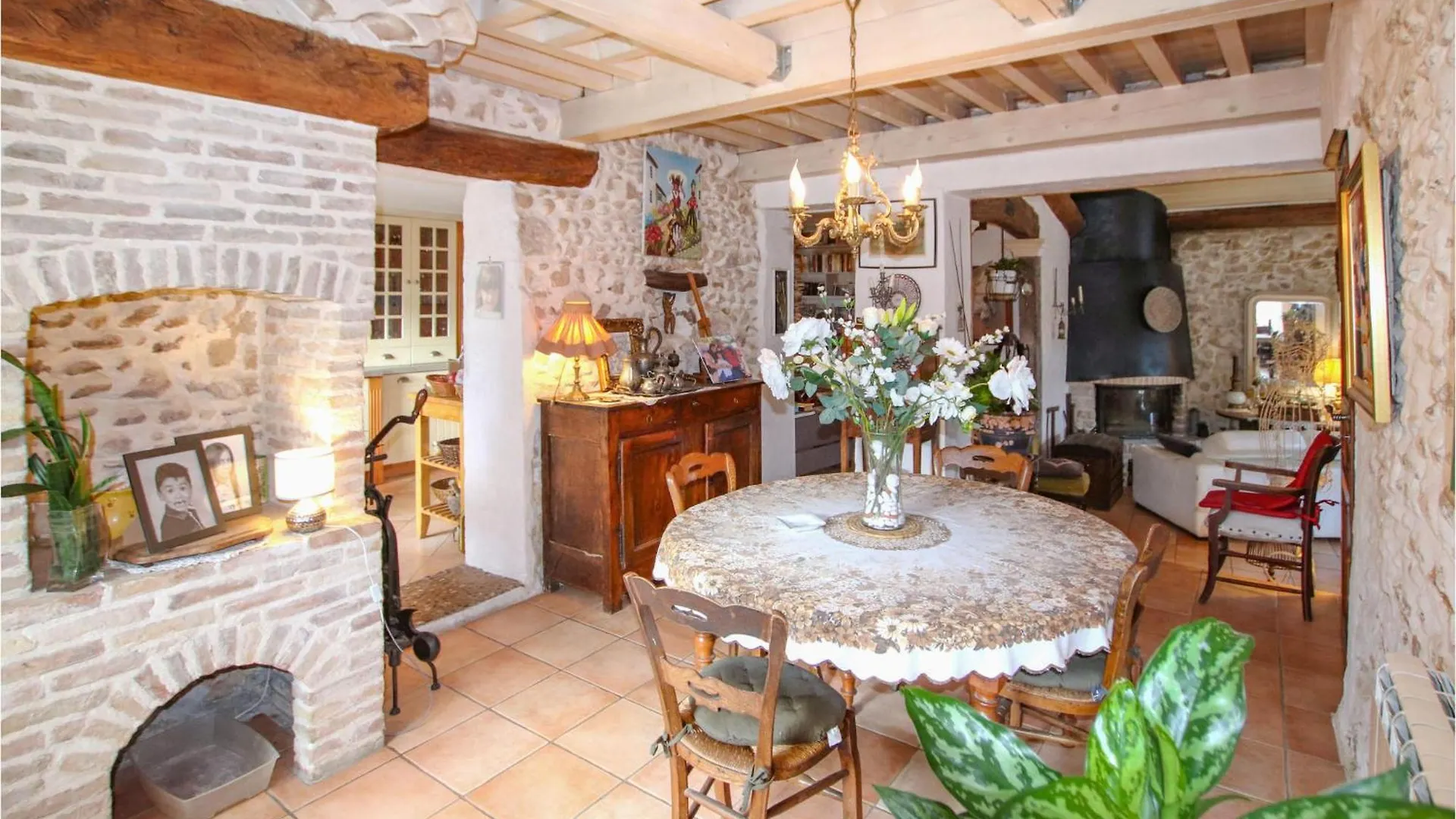 Lovely Home In Sauzet With Kitchen France