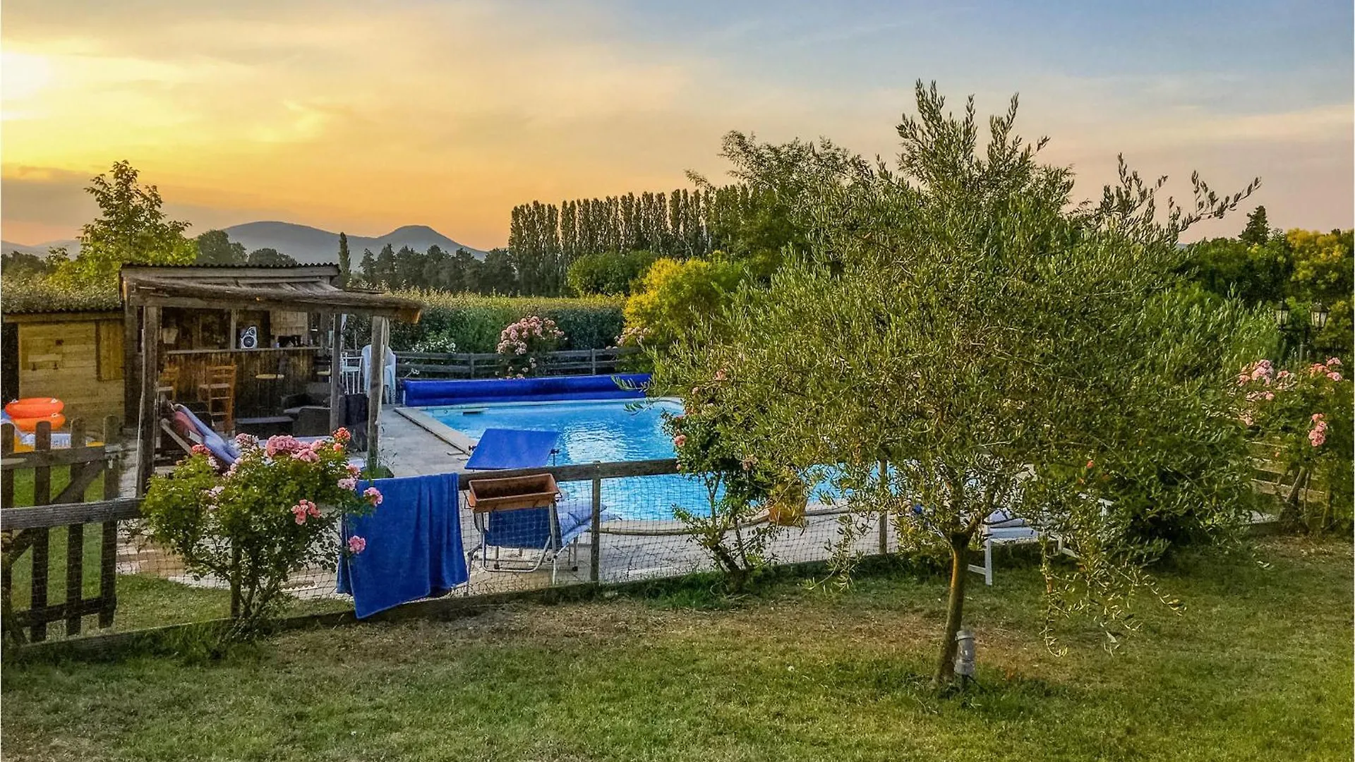 Holiday home Lovely Home In Sauzet With Kitchen France